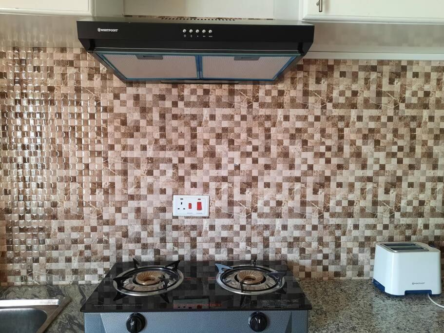 מושי Ellyz Home Stay מראה חיצוני תמונה